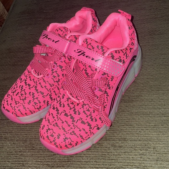 SDSPEED Kids Roller Skate Shoes pink Single Wheel Sport Sneaker LED size 5(37) - Picture 7 of 15